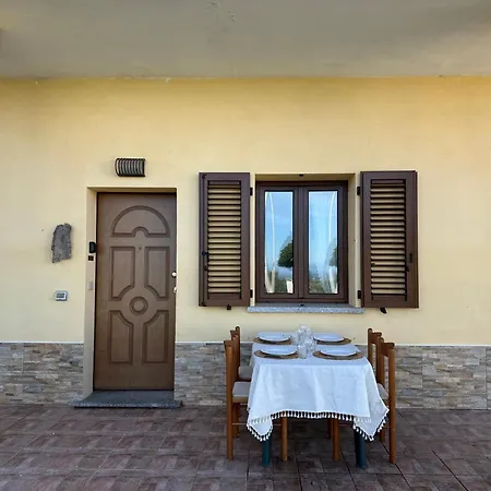 Appartement - Piano Terra Con Giardino Privato *