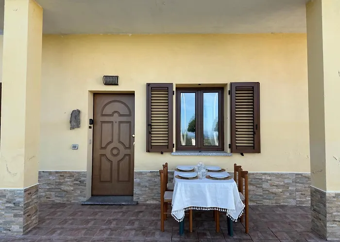 Appartement - Piano Terra Con Giardino Privato *